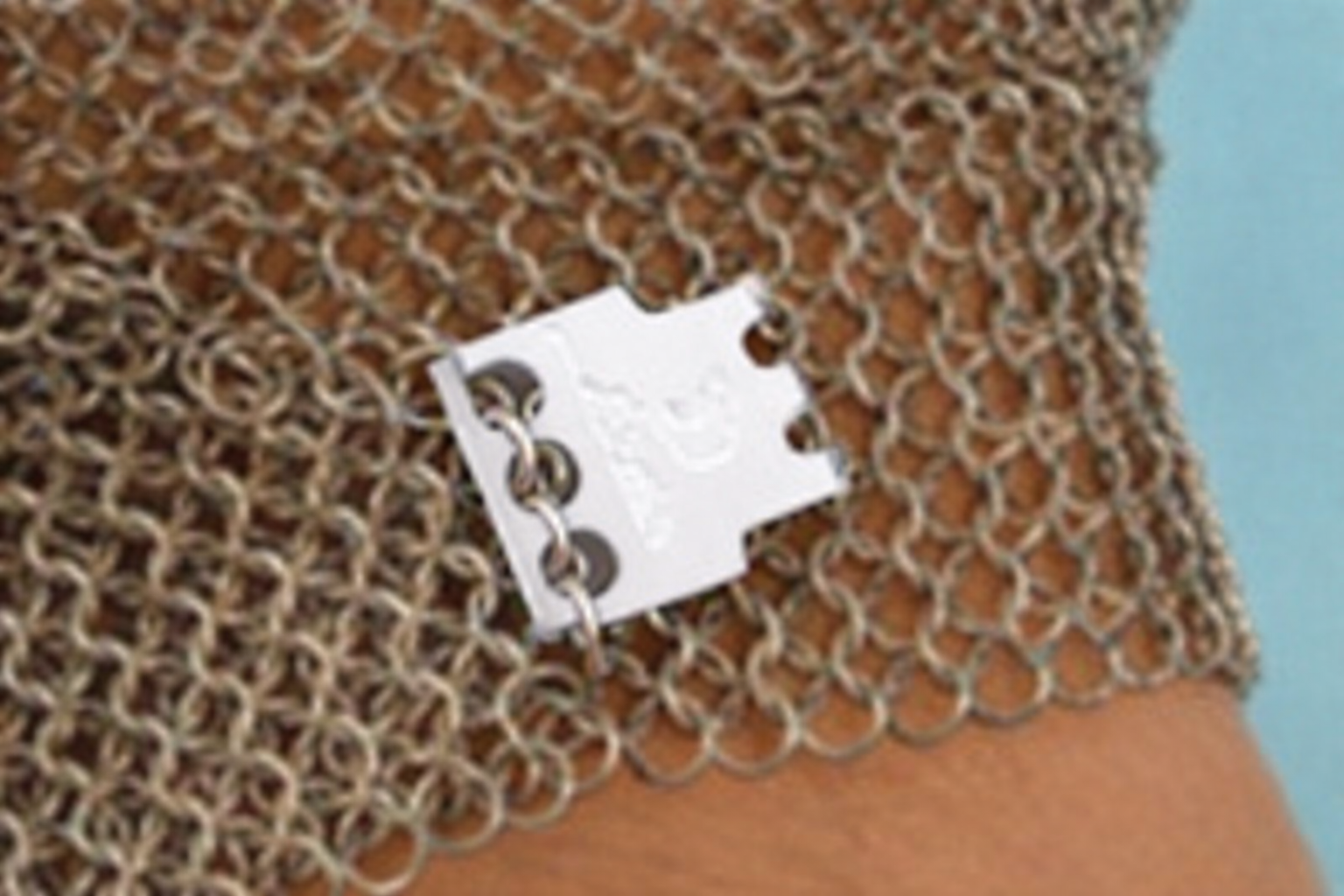 FASTENING CLIP WHITE FOR SMALL CHAIN MAIL GLOVE