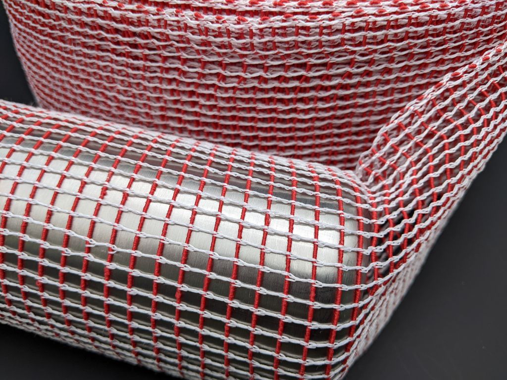 24 (8'')  Red & White Micromesh Netting 100M