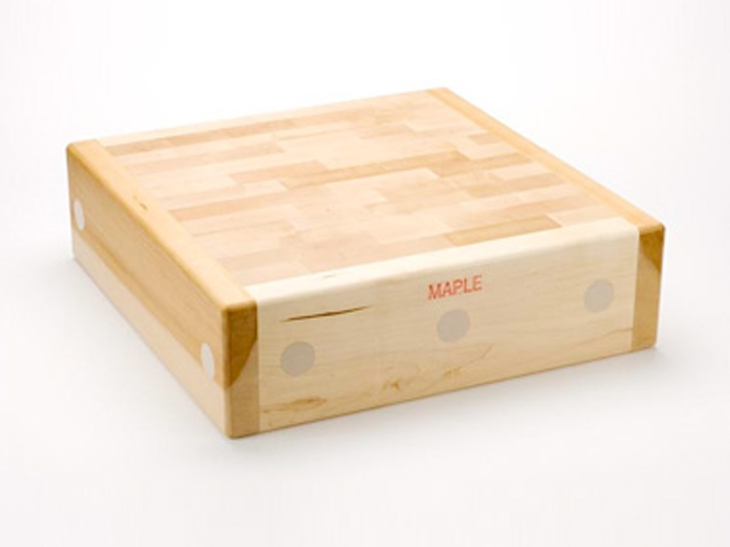 MAPLE WOOD BUTCHERS BLOCK 16 X 16 X 7 INCHES