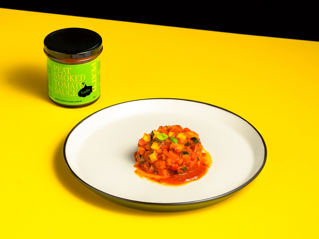 Peat Smoked Tomato/Garlic Sauce 305G 6 Per Case